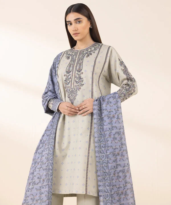3 Piece - Embroidered Zari Lawn Suit